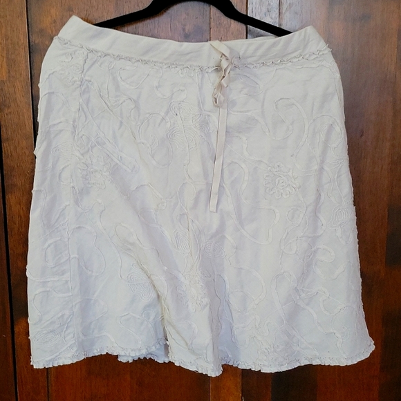 Skirt - Picture 1 of 1